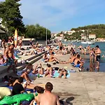 And By The Sea Tisno, Murter - 5106 招待所