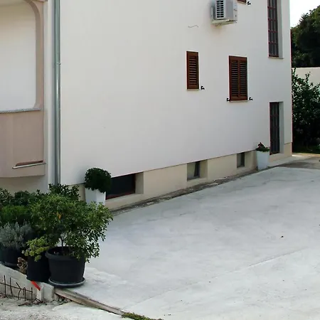 게스트하우스 And By The Sea Tisno, Murter - 5106 3*