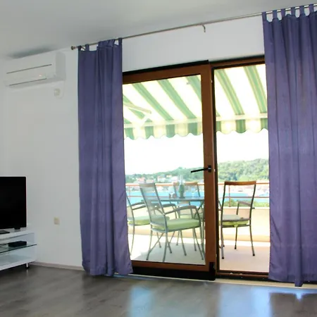 And By The Sea Tisno, Murter - 5106 بيت ضيافة تيسنو