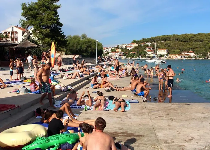 And By The Sea Tisno, Murter - 5106 بيت ضيافة