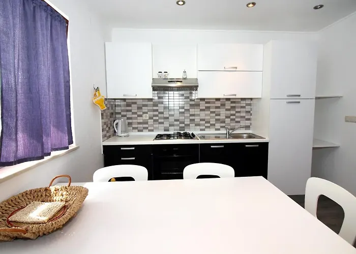 게스트하우스 And By The Sea Tisno, Murter - 5106 티스노