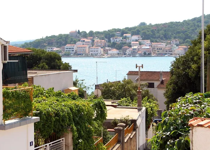 And By The Sea Tisno, Murter - 5106 بيت ضيافة